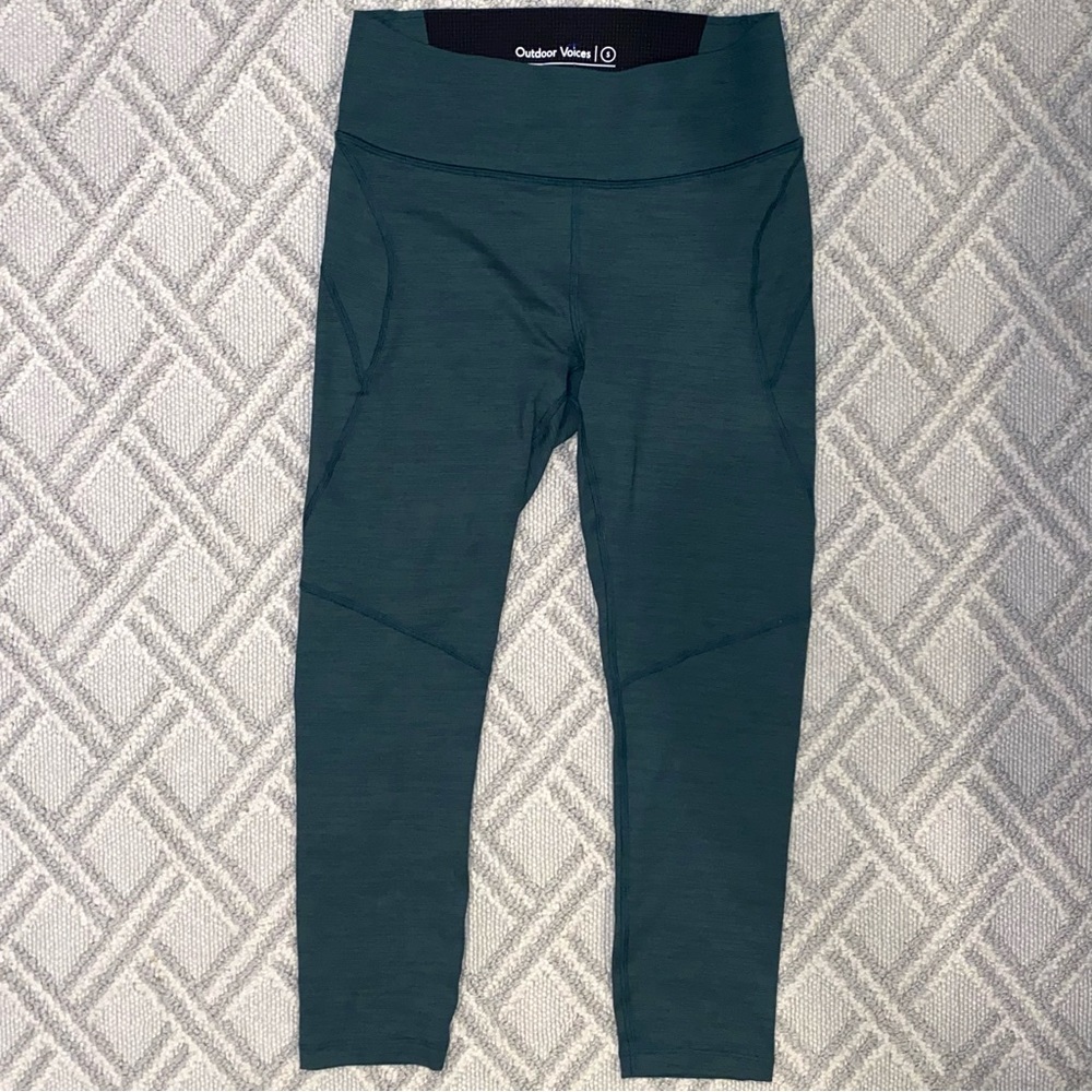 Outdoor Voices TechSweat  core band evergreen heather crop leggings size Small
